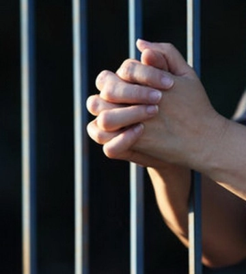 У Кропивницькому апеляційний суд залишив без змін покарання для чоловіка, який намагався вбити дружину