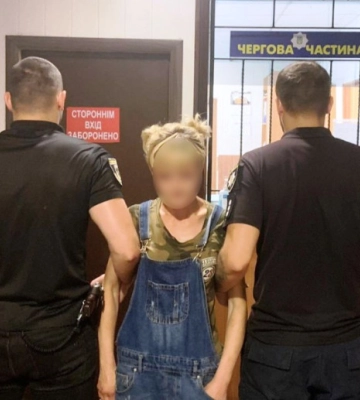 У Прилуках жінка скоїла розбійний напад на юнака