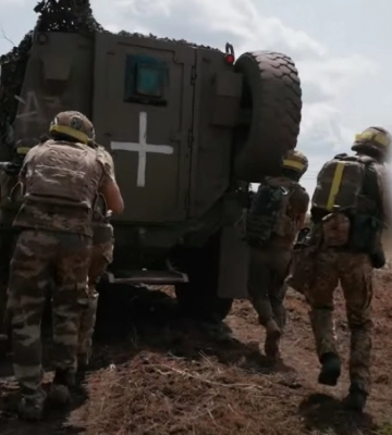 Бійці ЗСУ оцінили австралійський БТР на фронті