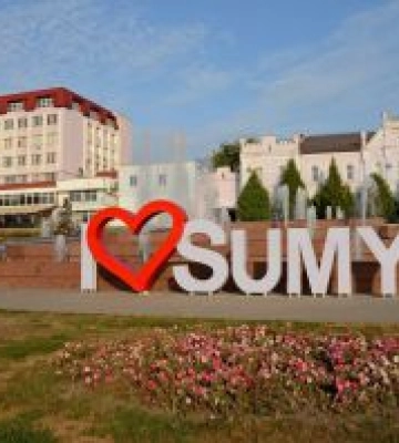 Чиновники Сум розкошують на зароблених громадою грошах