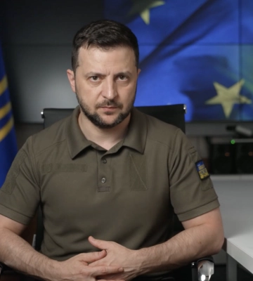 Зеленський закликав російських окупантів залишати Крим, поки це можливо