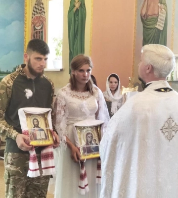 Війна – не перешкода почуттям: боєць з волинської бригади одружився з коханою