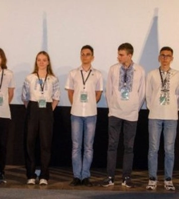 Харківські школярі посіли друге місце на престижному міжнародному турнірі з фізики