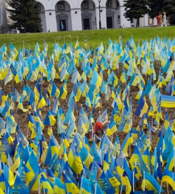 У Києві встановили прапор з іменем полеглого Героя з Волині