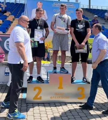 Мукачівські легкоатлети вибороли медалі на всеукраїнських змаганнях