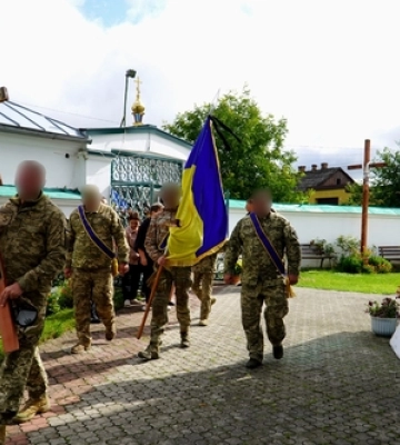На Волині провели в останню дорогу Героя Романа Нікітіна 