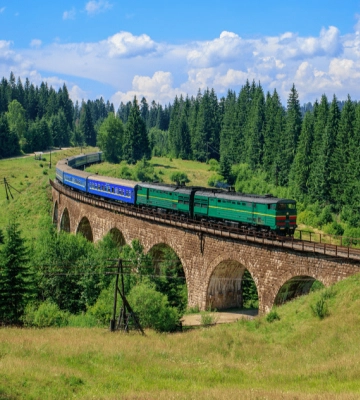 Курсуватиме новий поїзд Київ-Ясіня