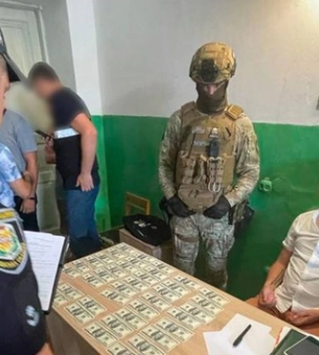 Хірург та психолог військового госпіталю продавали липові довідки ухилянтам