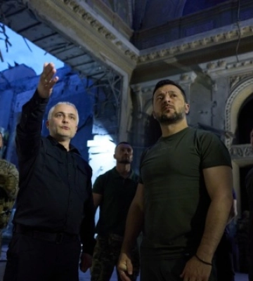 Зеленський оглянув зруйнований росіянами Спасо-Преображенський собор в Одесі