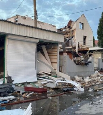 Ворог обстріляв дві громади на Миколаївщині, двоє людей поранені