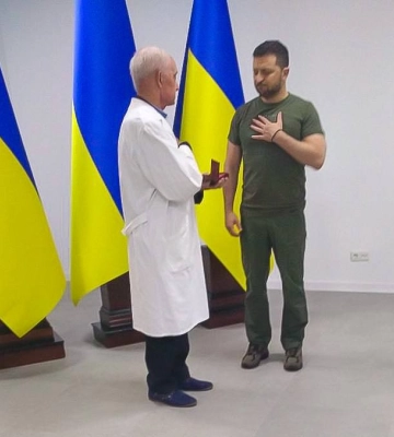 Президент України присвоїв високе звання лікарю з Волині (Фото)