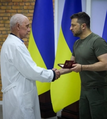 Президент України присвоїв високе звання лікарю з Волині (Фото)