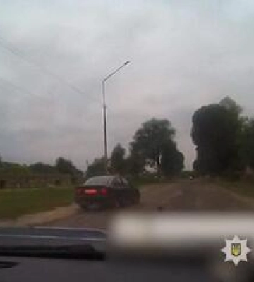 Поліцейські Полтавщини притягнуть до відповідальності &quot;хронічно п’яного водія&quot;