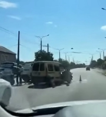 У Луцьку на Дубнівській влупилися три авто (відео)