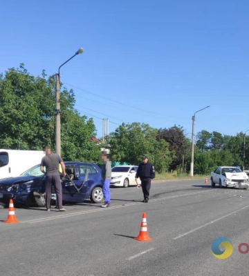 В результате ДТП под Одессой пострадали два человека