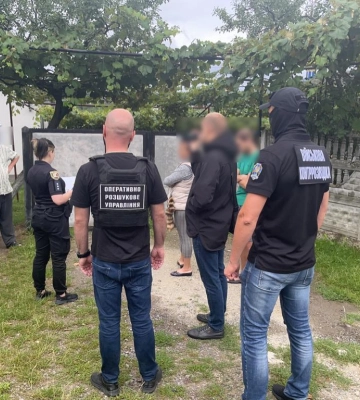 На Закарпатті викрили ділків, які нелегально переправляли через кордон військовозобов’язаних