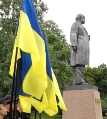 Від України-Русі до сьогодення: День Державності відзначили у Кропивницькому (відео)