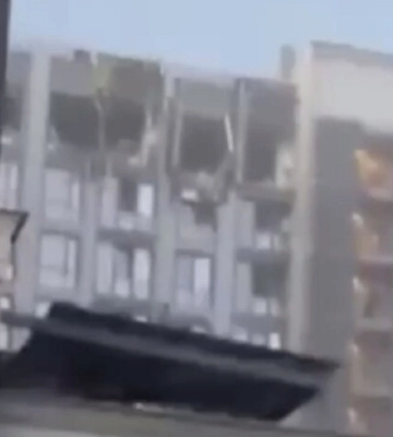 Загарбники обстріляли Дніпро, влучили у житлову багатоповерхівку