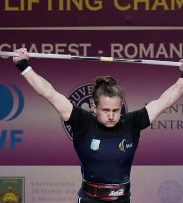 З трьома новими рекордами: Каміла Конотоп стала абсолютною чемпіонкою молодіжного Євро