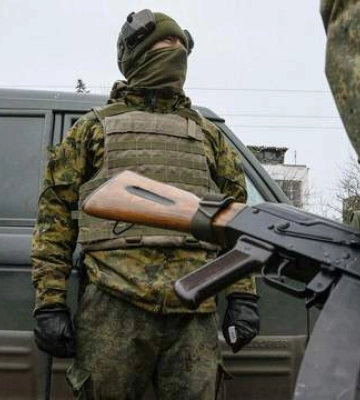 Воруют зерно, охотятся на учителей: на Запорожье оккупанты активизируют грязный террор