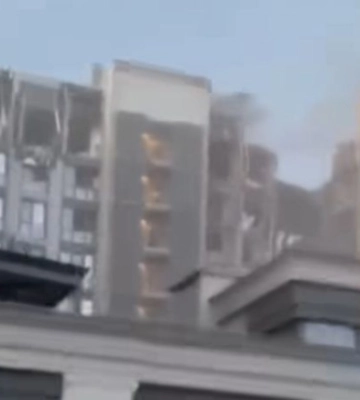 Ракетний удар по будинку у Дніпрі: Зеленський оприлюднив відео з наслідками