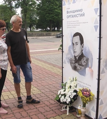 «Прийшов вшанувати молодшого брата»: у місті на Волині відкрили Алею Героїв