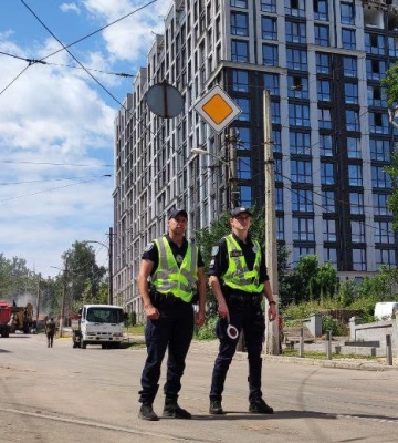 У Дніпрі через ліквідацію наслідків ракетного удару перекрили рух вулицею Короленка