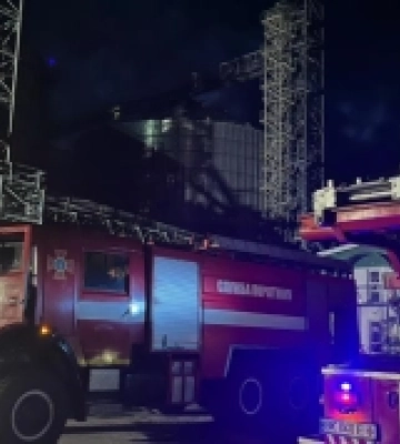 У Дубні на підприємстві горів елевактор
