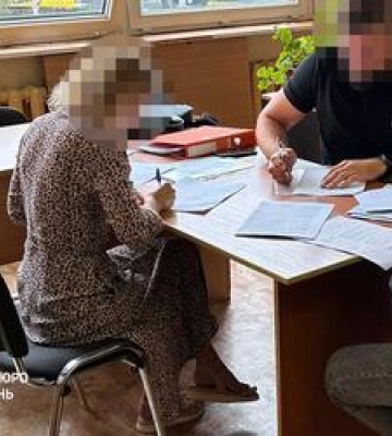 ДБР викрило на Полтавщині керівництво податкової, яке допомагало обкрадати держбюджет