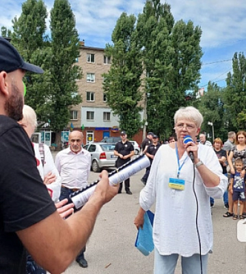Кронування дерев у Кривому Розі: екологиня Марина Капітон заявляє про порушення