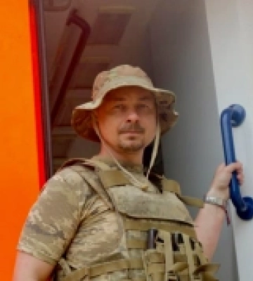 Військовий медик з Шацької ромади на Волині бореться за життя побратимів-захисників