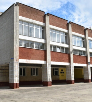 У луцькій школі замінять старі вікна