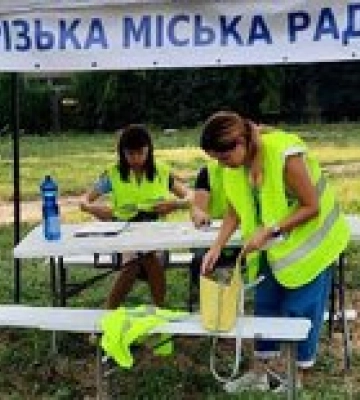 Россия ударила ракетой по Запорожью. Есть погибшие и раненые – видео