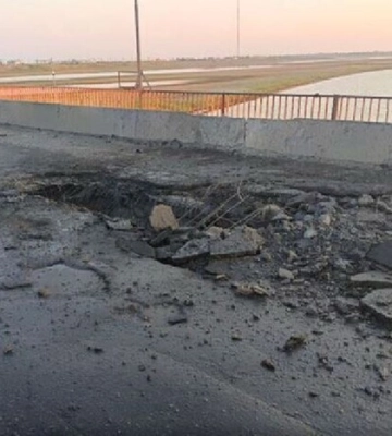 В ЗСУ підтвердили удар по мосту у Чонгарі