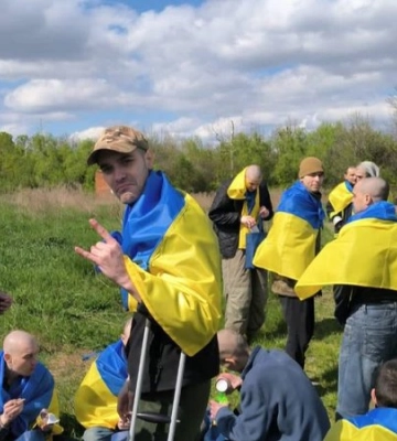 Мене вітром зносило і схожий був на бабцю 70-річну — боєць з Азовсталі про свій стан після звільнення з полону