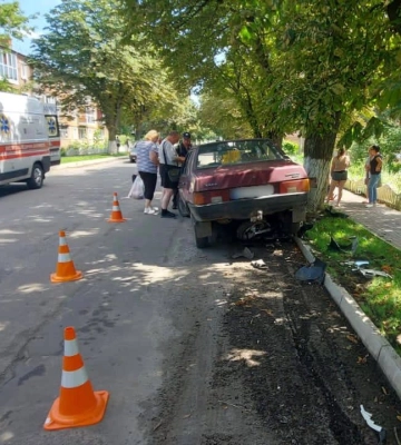 У Тростянці збили мопедиста