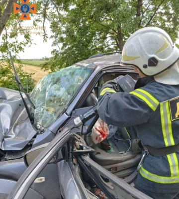 ДТП на Кіровоградщині: загинула жінка, постраждали діти (ФОТО)
