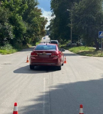 На Полтавщині водій &quot;Сhevrolet cruze&quot; збив неповнолітню дівчину: останню госпіталізовано до травматології