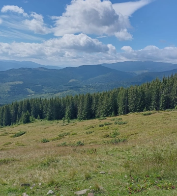 Чому на Рахівщині варто відвідати Лазещину