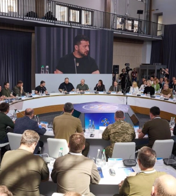 До Франківська приїхав Зеленський – відвідав реабілітаційний центр