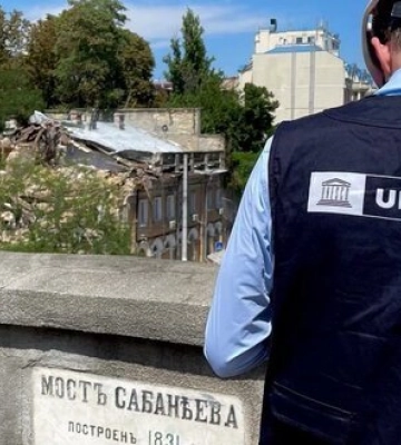 Місія ЮНЕСКО прибула до Одеси дослідити наслідки російських ракетних ударів по об’єктах Всесвітньої спадщини. ВIДЕО