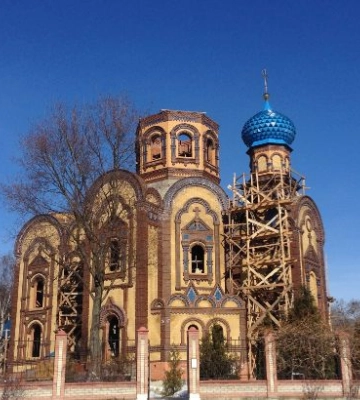 У Сумах вибуховою хвилею пошкоджено Стрітенський храм