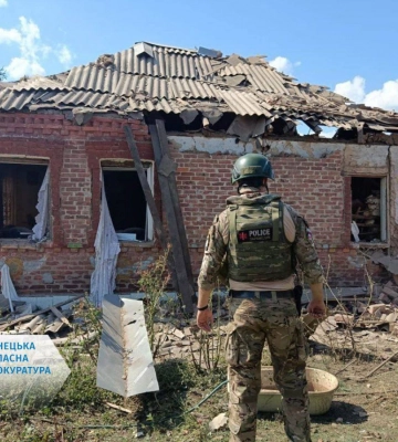 Внаслідок обстрілів Костянтинівки та громади загинув один місцевий житель, двоє поранено