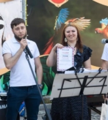 В Одеському зоопарку відбувся благодійний захід на підтримку Херсонського обласного театру ім. Куліша