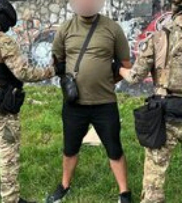 В Киеве водитель не пропускал скорую на экстренном візове, у него изъяты права – видео
