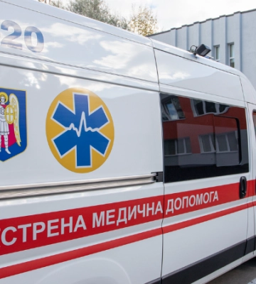 Водій позашляховика, який перешкоджав руху карети швидкої допомоги у Києві, затриманий, - Нацполіція. ФОТО