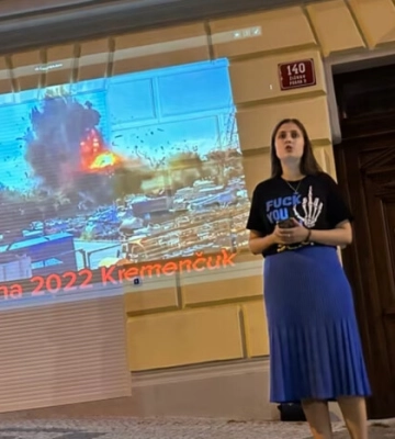 У Празі на будинку російського виробника ракет транслювалося відео ударів по Україні