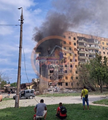 Ворог завдав ракетного удару по багатоповерхівці у Кривому Розі