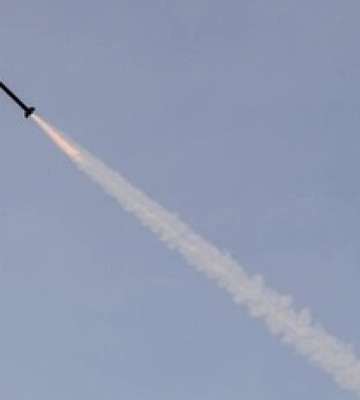 Росіяни вдарили по Кривому Рогу: на місці прильотів піднявся стовп диму