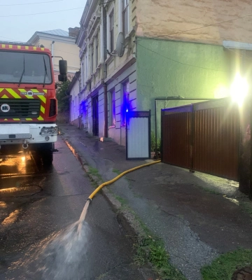 Сильный ливень в Черновцах привел к серьезным последствиям